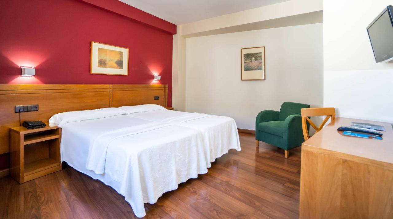 Yit Conquista De Toledo Hotel Exterior foto